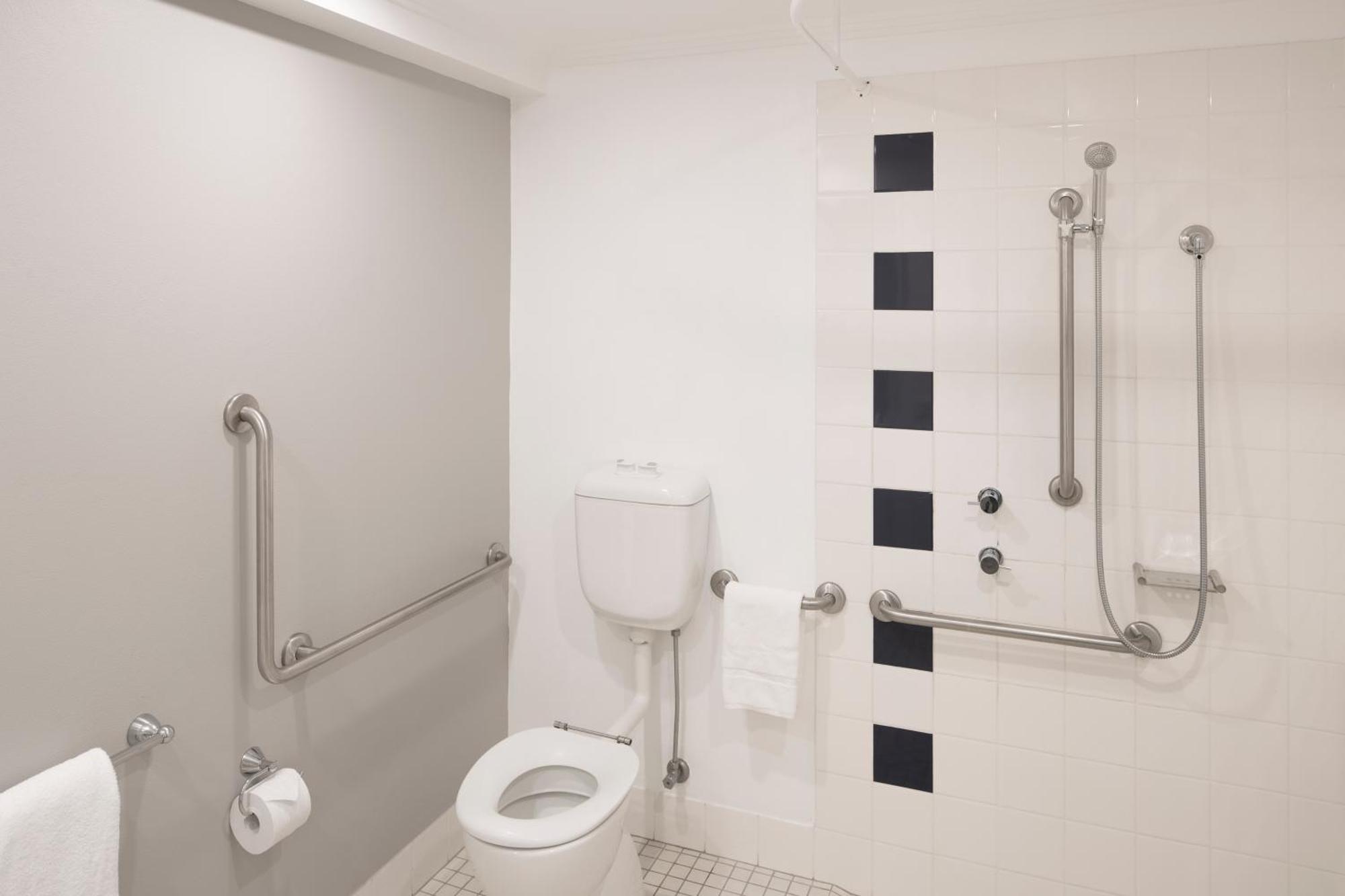 Mercure Brisbane Garden 4* Upper Mount Gravatt